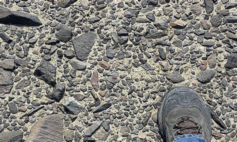 what is desert pavement.